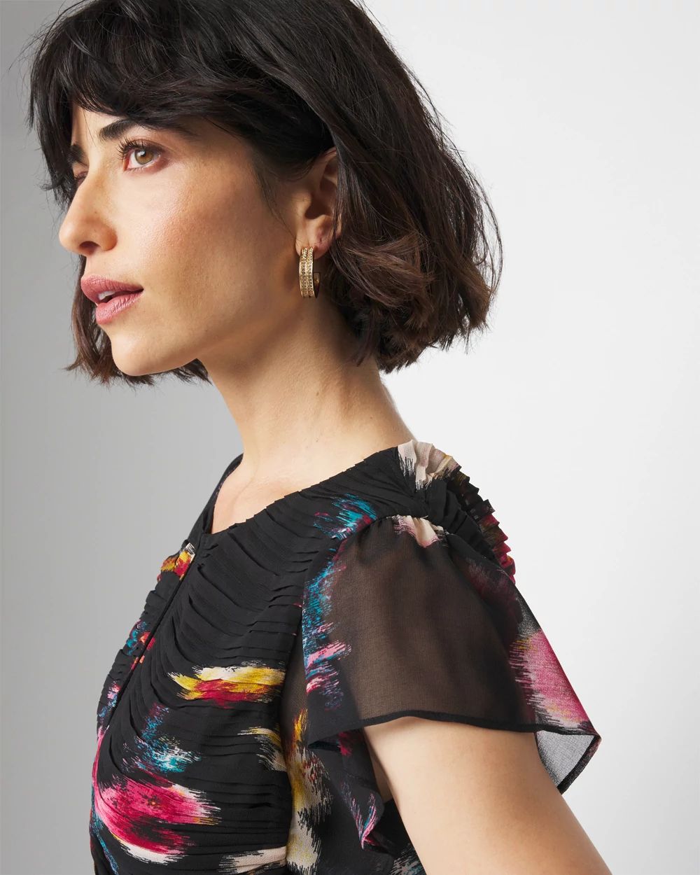 Keyhole Ruched Front Shell Top | White House Black Market